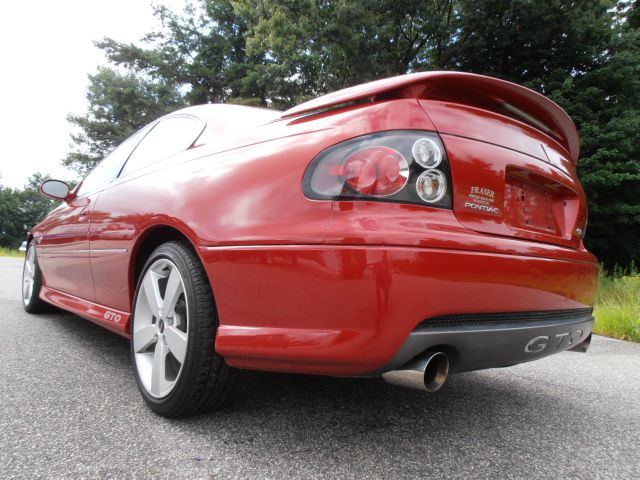 2006 Pontiac GTO GT Premium