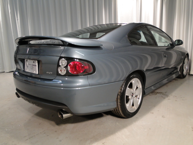 2006 Pontiac GTO Base