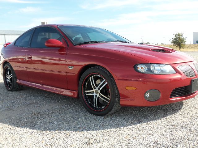 2006 Pontiac GTO GT Premium