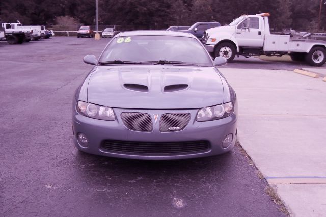 2006 Pontiac GTO GT Premium