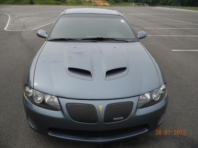 2006 Pontiac GTO Base