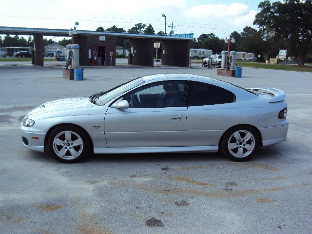 2006 Pontiac GTO GT Premium