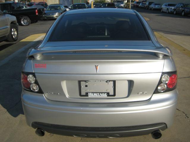 2006 Pontiac GTO Base