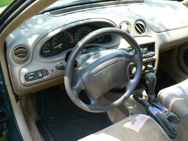 1996 Pontiac Grand Am Sport -5 Speed-stick-4x4