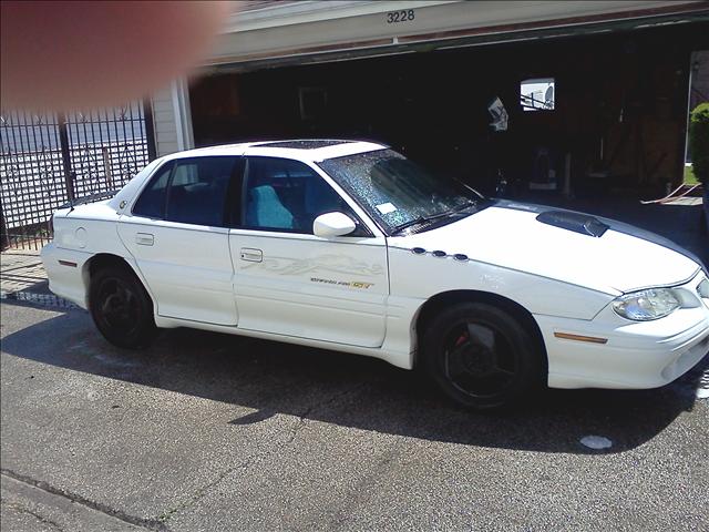 1997 Pontiac Grand Am Se-sunroof