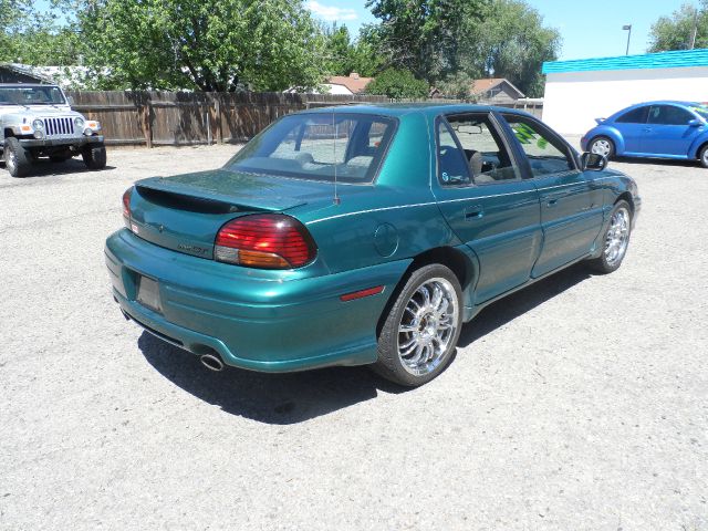 1998 Pontiac Grand Am XUV SLE 4WD