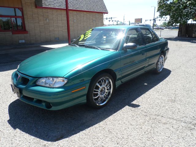 1998 Pontiac Grand Am XUV SLE 4WD