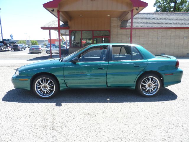 1998 Pontiac Grand Am XUV SLE 4WD