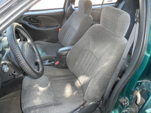 1998 Pontiac Grand Am XUV SLE 4WD