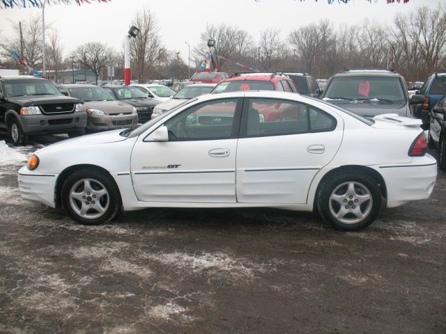 2000 Pontiac Grand Am XUV SLE 4WD