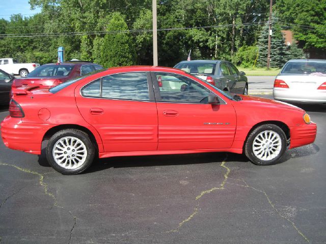 2000 Pontiac Grand Am 4dr Limited 4WD (natl)