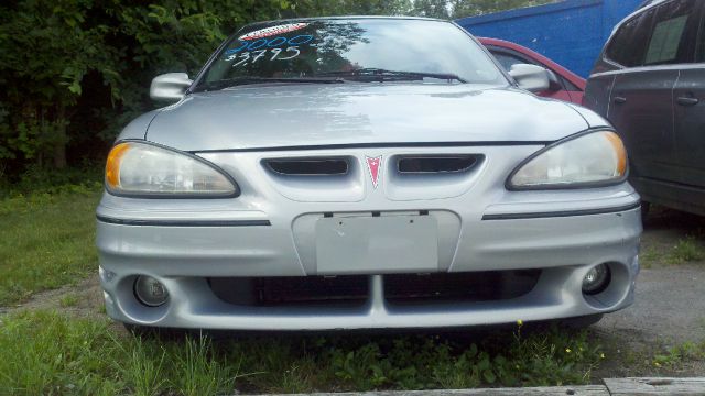 2000 Pontiac Grand Am XUV SLE 4WD