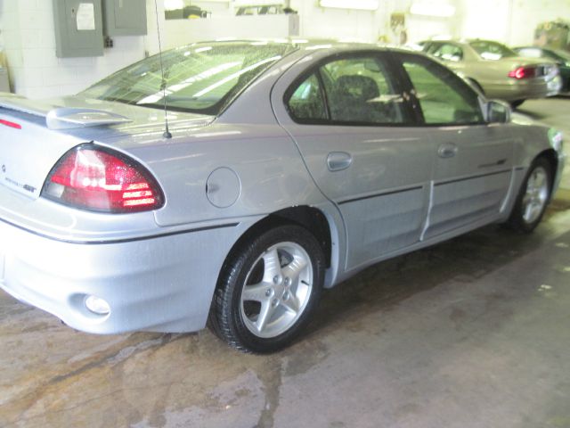 2000 Pontiac Grand Am XUV SLE 4WD