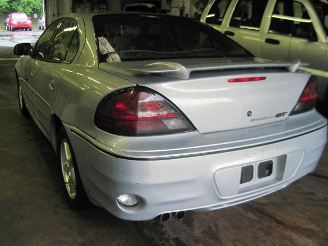 2000 Pontiac Grand Am XUV SLE 4WD