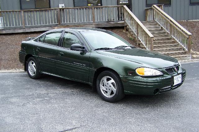 2000 Pontiac Grand Am 4WD Supercrew Styleside 5-1/2 Ft Box XLT