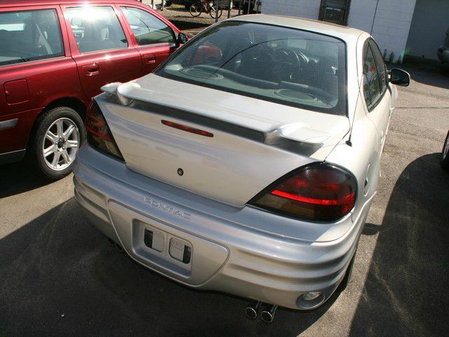 2001 Pontiac Grand Am XUV SLE 4WD