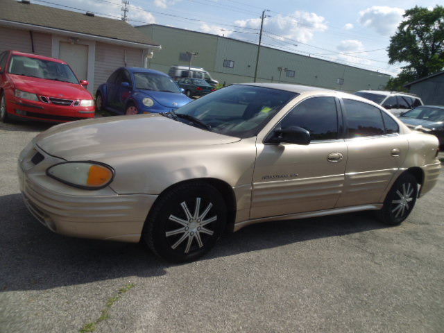 2001 Pontiac Grand Am Sport -5 Speed-stick-4x4