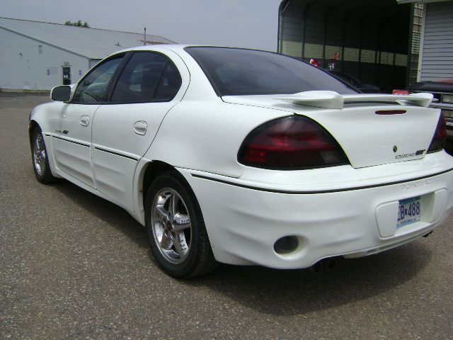 2001 Pontiac Grand Am XUV SLE 4WD