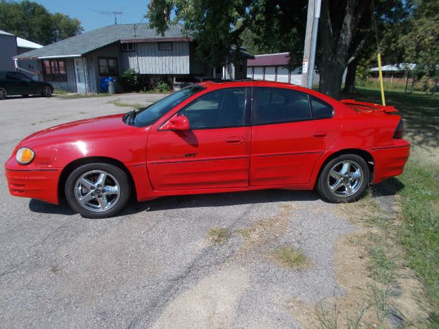 2001 Pontiac Grand Am XUV SLE 4WD