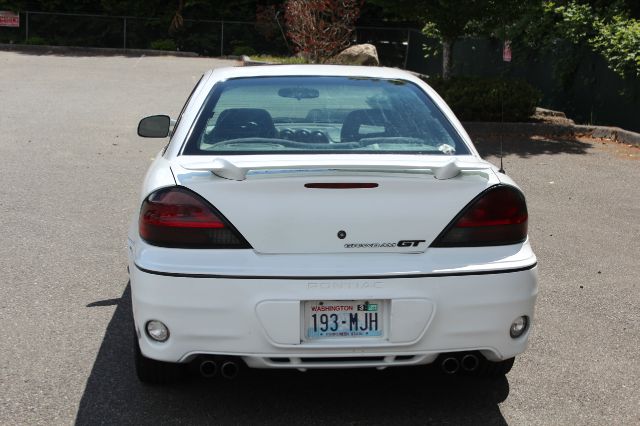 2001 Pontiac Grand Am XUV SLE 4WD