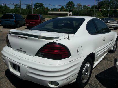 2001 Pontiac Grand Am 4dr Sdn SL Auto Sedan