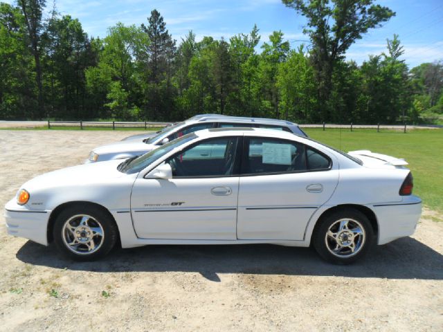 2002 Pontiac Grand Am XUV SLE 4WD