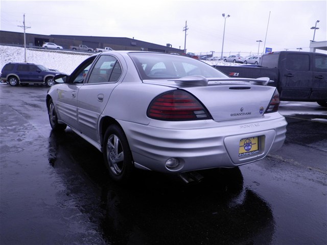 2002 Pontiac Grand Am 4WD Supercrew Styleside 5-1/2 Ft Box XLT