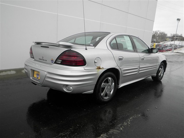 2002 Pontiac Grand Am 4WD Supercrew Styleside 5-1/2 Ft Box XLT