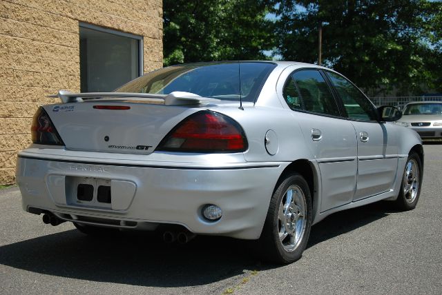 2002 Pontiac Grand Am XUV SLE 4WD