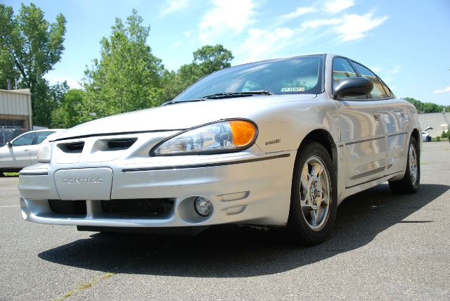 2002 Pontiac Grand Am XUV SLE 4WD