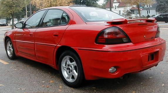 2002 Pontiac Grand Am XUV SLE 4WD