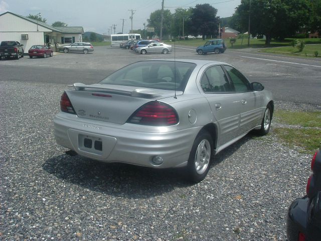 2002 Pontiac Grand Am Sport -5 Speed-stick-4x4