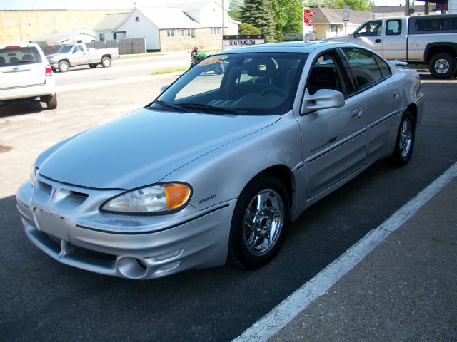 2002 Pontiac Grand Am XUV SLE 4WD