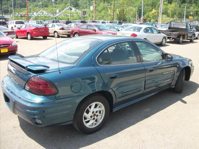 2002 Pontiac Grand Am 4WD Supercrew Styleside 5-1/2 Ft Box XLT