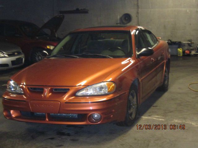 2003 Pontiac Grand Am XUV SLE 4WD