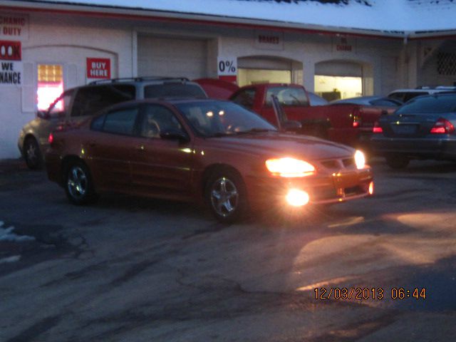 2003 Pontiac Grand Am XUV SLE 4WD