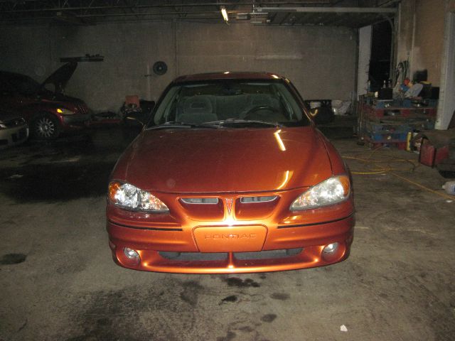 2003 Pontiac Grand Am XUV SLE 4WD