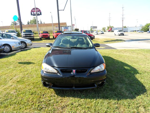 2003 Pontiac Grand Am XUV SLE 4WD