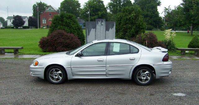 2003 Pontiac Grand Am XUV SLE 4WD