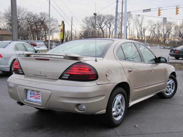 2003 Pontiac Grand Am SE