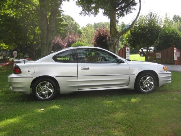 2003 Pontiac Grand Am Sportback LS