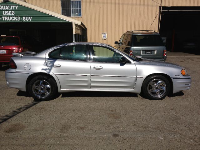 2003 Pontiac Grand Am XUV SLE 4WD