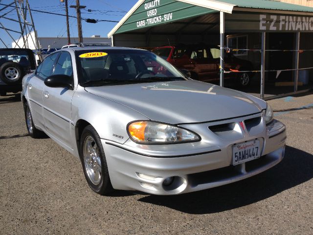 2003 Pontiac Grand Am XUV SLE 4WD