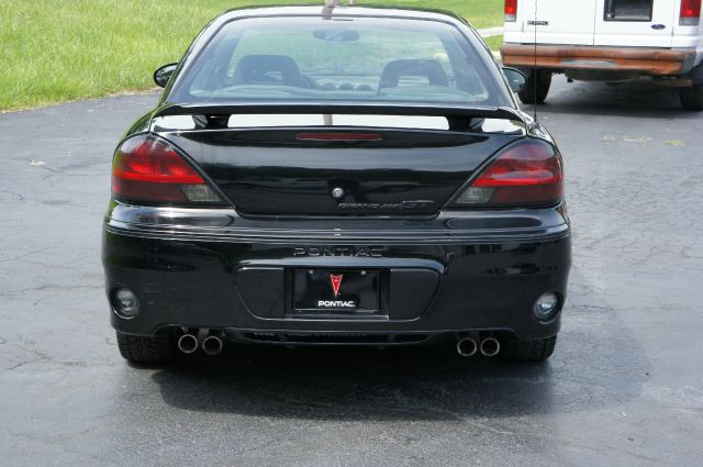 2003 Pontiac Grand Am XUV SLE 4WD