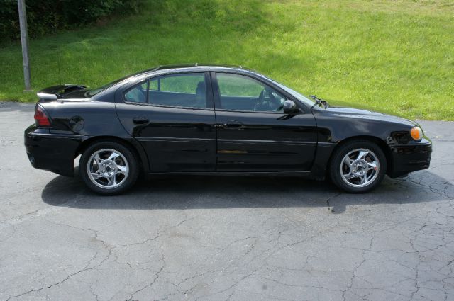 2003 Pontiac Grand Am XUV SLE 4WD