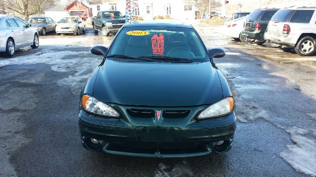 2003 Pontiac Grand Am XUV SLE 4WD