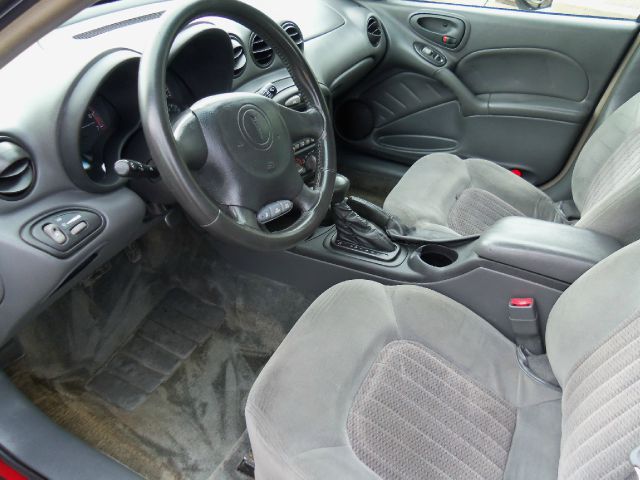 2003 Pontiac Grand Am XUV SLE 4WD