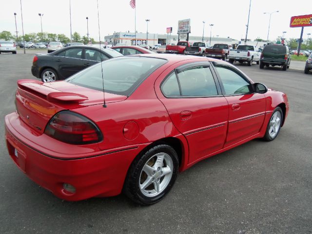 2003 Pontiac Grand Am XUV SLE 4WD