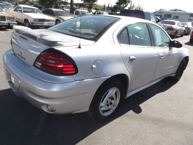 2003 Pontiac Grand Am Sport -5 Speed-stick-4x4