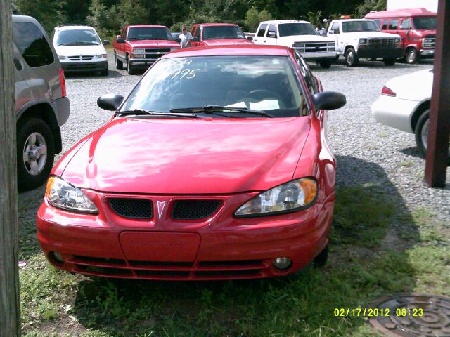 2004 Pontiac Grand Am Sport -5 Speed-stick-4x4